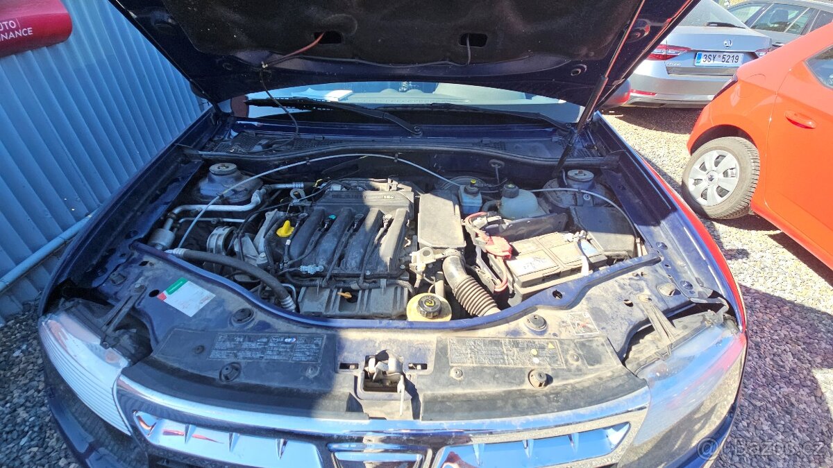 DACIA DUSTER 1,6 i 4x4 - 16