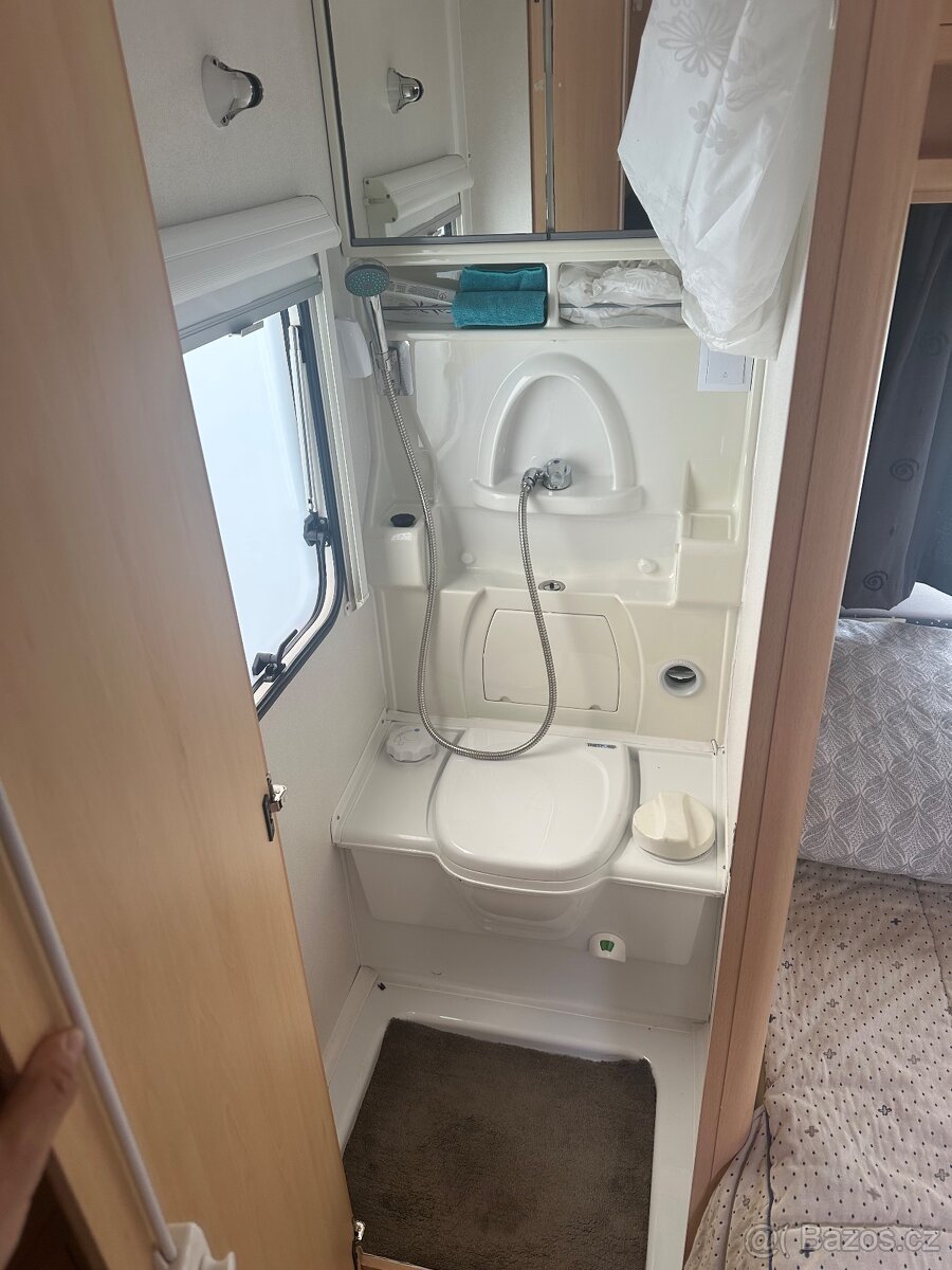 Karavan CHATEAU CALISTA 450, MOVER, SOLAR, MARKÝZA - 16