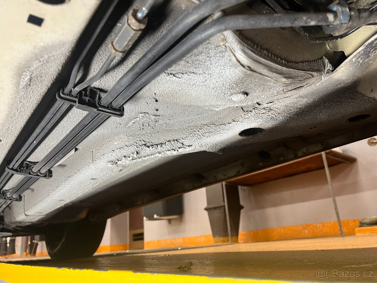 Orlando 1,8i ++++SERVISOVÁNO+PĚKNÝ STAV++++ - 16