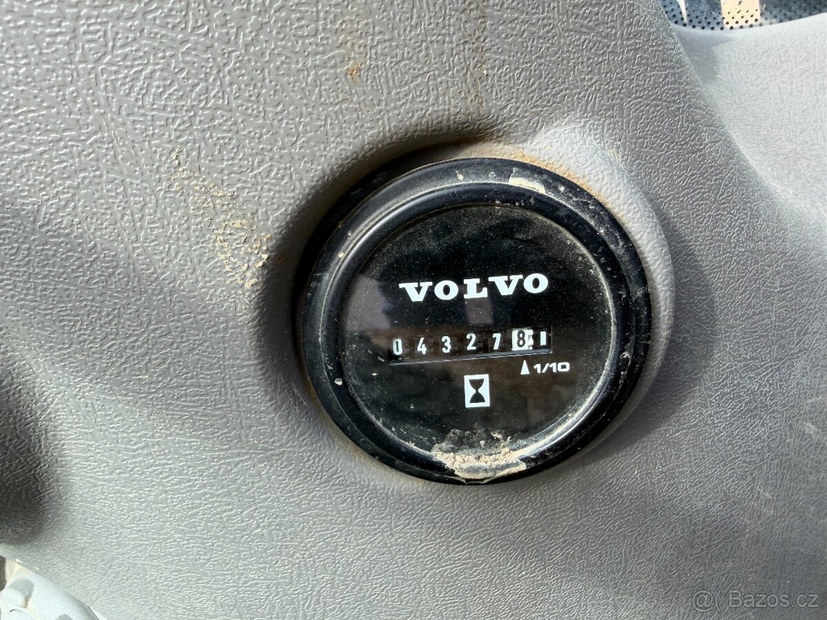 Pásové rypadlo Volvo EC140DL - 16