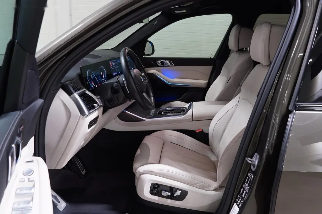 BMW X7, 40i,M-PAKET,HUD,PANO,ZÁRUKA - 16