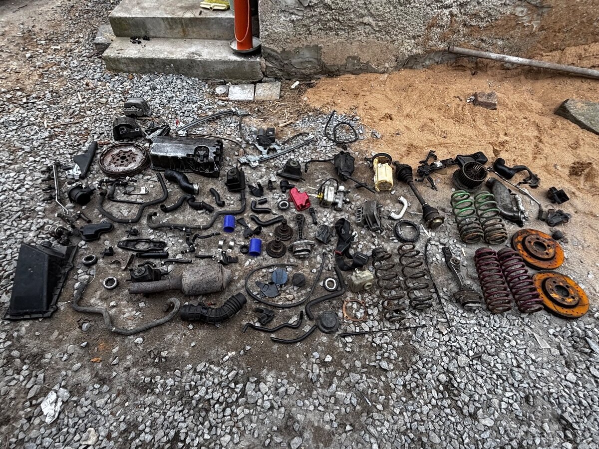 Škoda octavia 1 1.9tdi 81kw díly z vozu ihned - 16