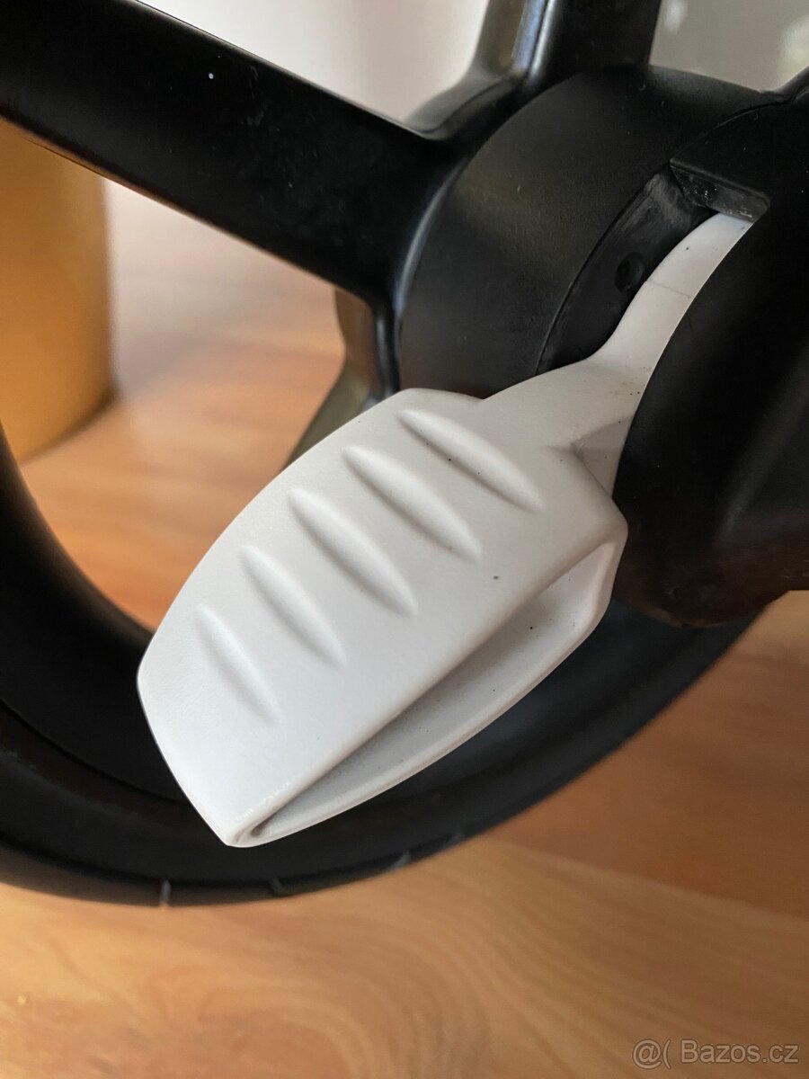 Bugaboo Dokey 5 TWIN all black + adaptér - 16