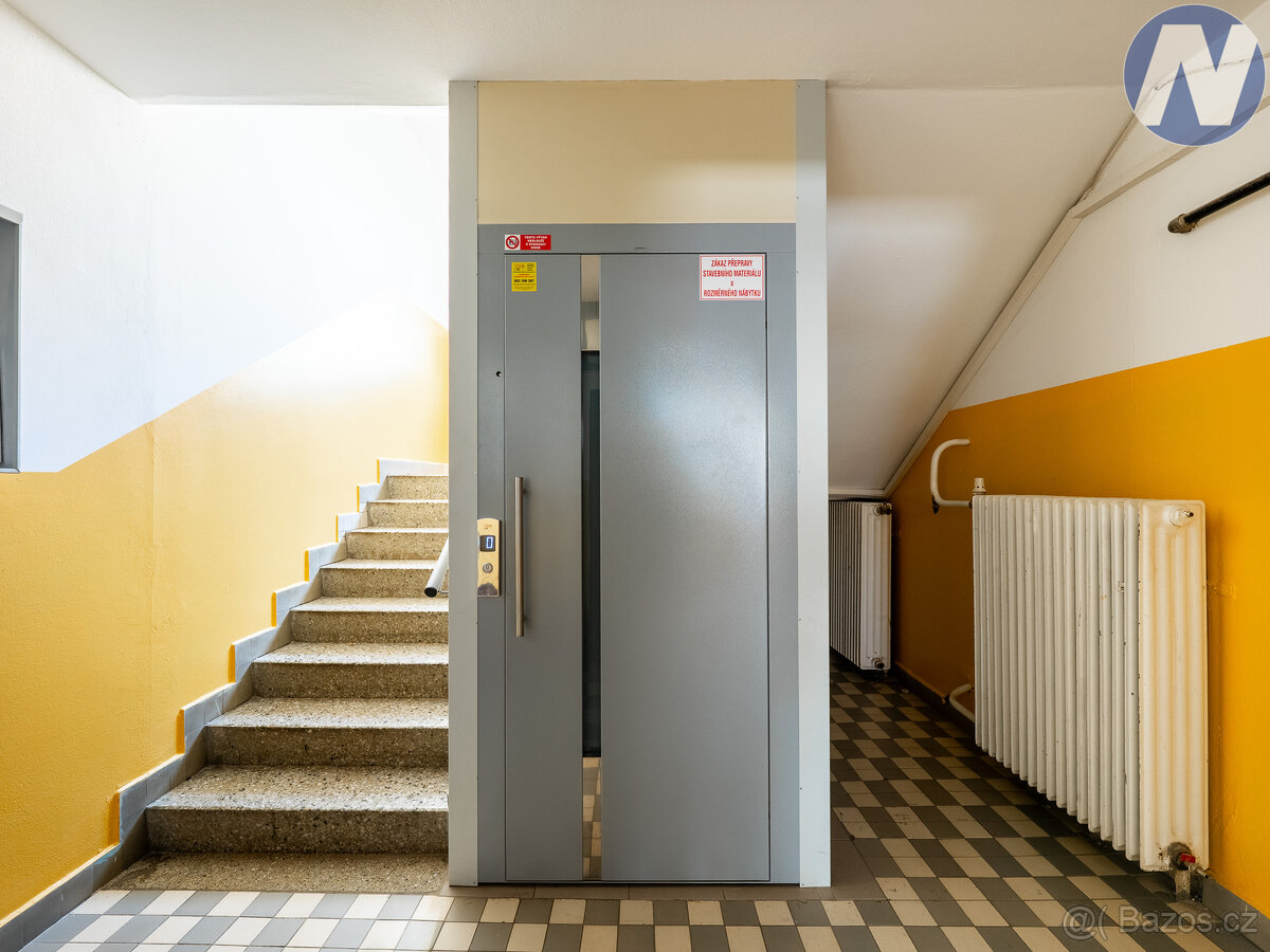 Prodej bytu 3+1, 66 m², Volary - 16