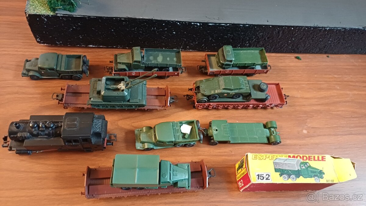 modely kamiony a autíčka 1/87 a 1/24-kov - 16