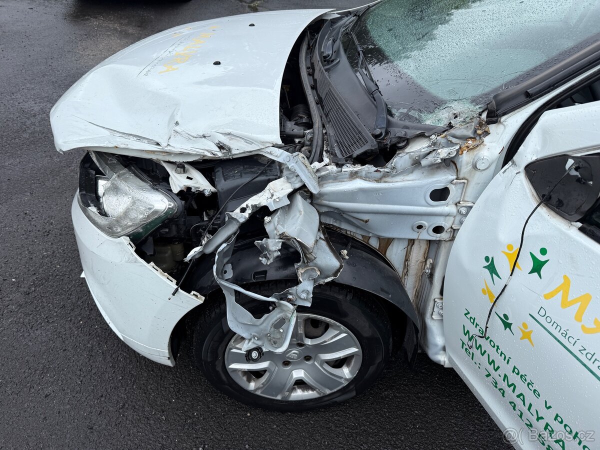 DACIE SANDERO 1.0 54kw 2019 ČR - 16