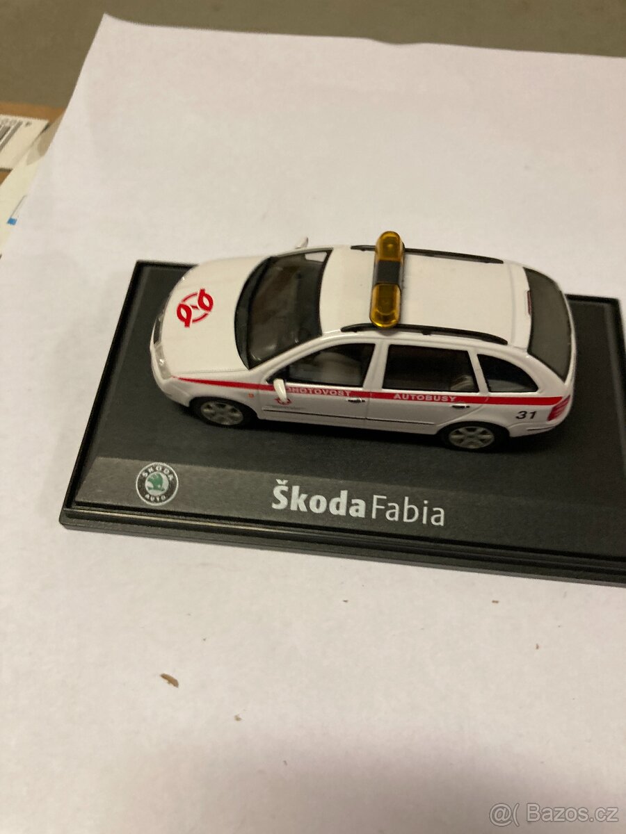 modely aut 10 - 16