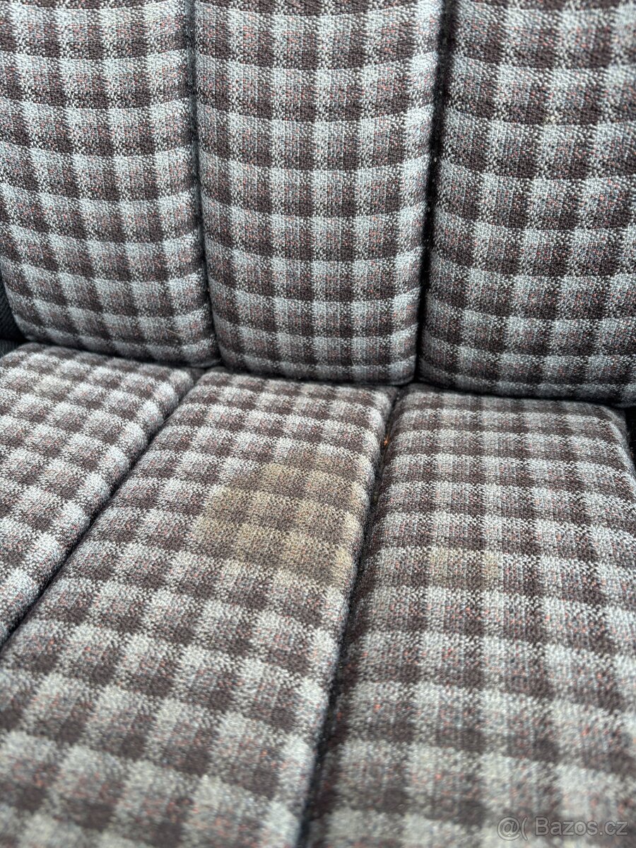 Mercedes 190 w201 Sportline interiér - 16