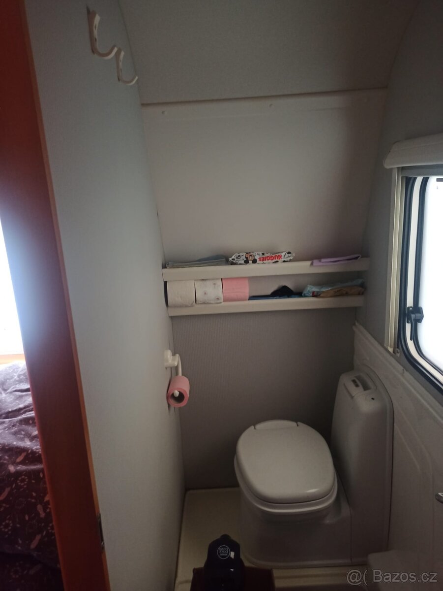 Obytný přívěs karavan WILK - S3 (510) pro 4 osoby - 16