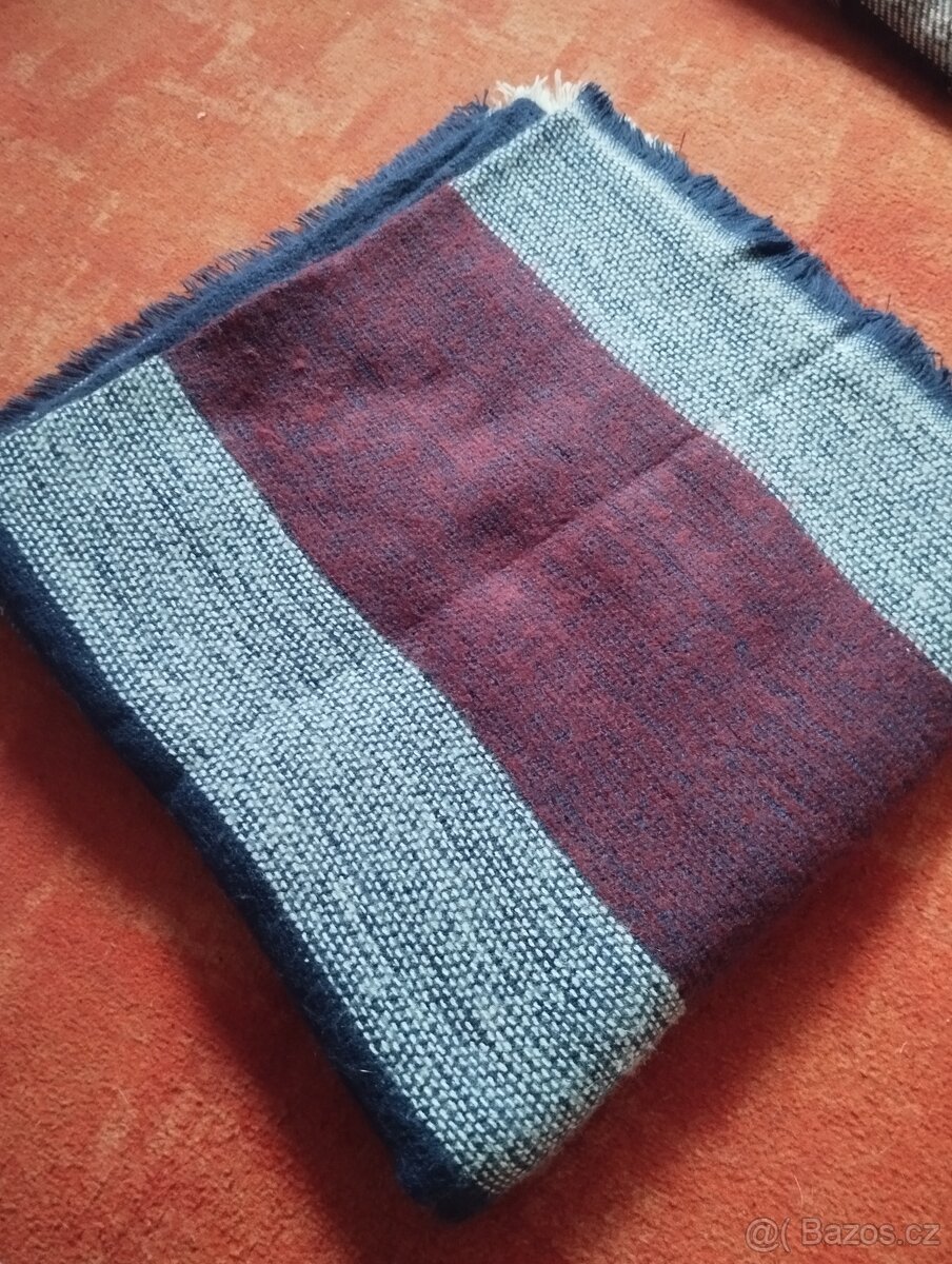 čepice a šátky - 16