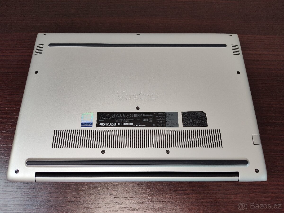 Kovový podsvícený Dell,i7-8gen,4gb GPU,14", SSD. - 16