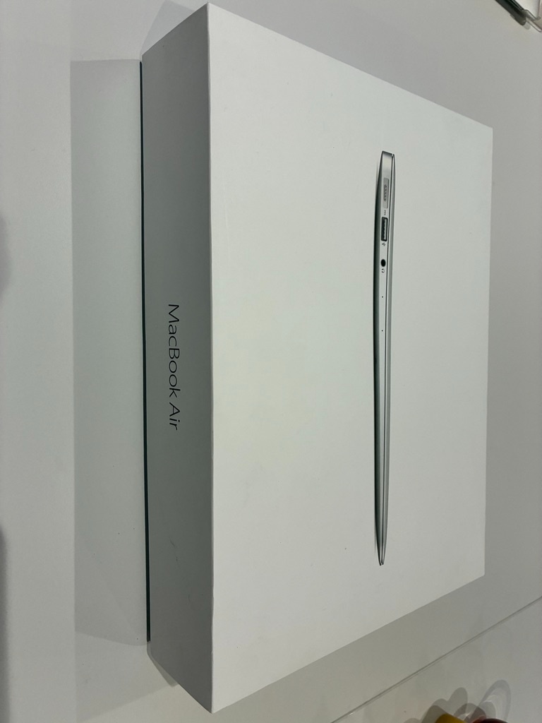MacBook Air 13” 256GB 2017 - 16