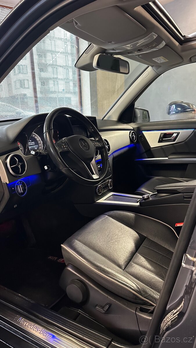 Mercedes-Benz GLK 4MATIC 2015 - 16