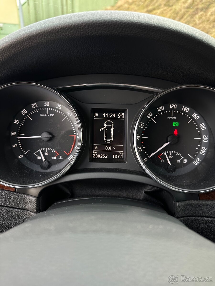 Škoda superb 2 2.0 TDi 4X4 - 16