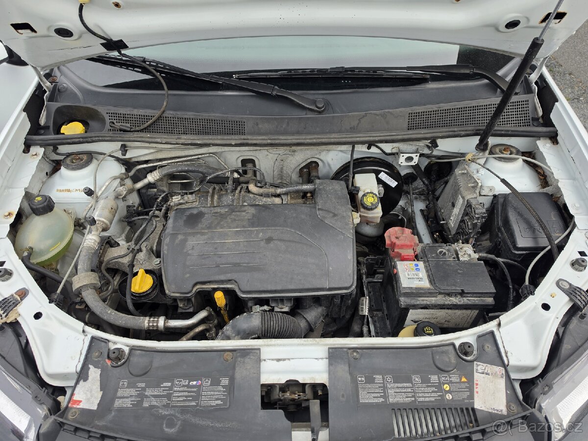 Dacia Sandero
1.2 - 16