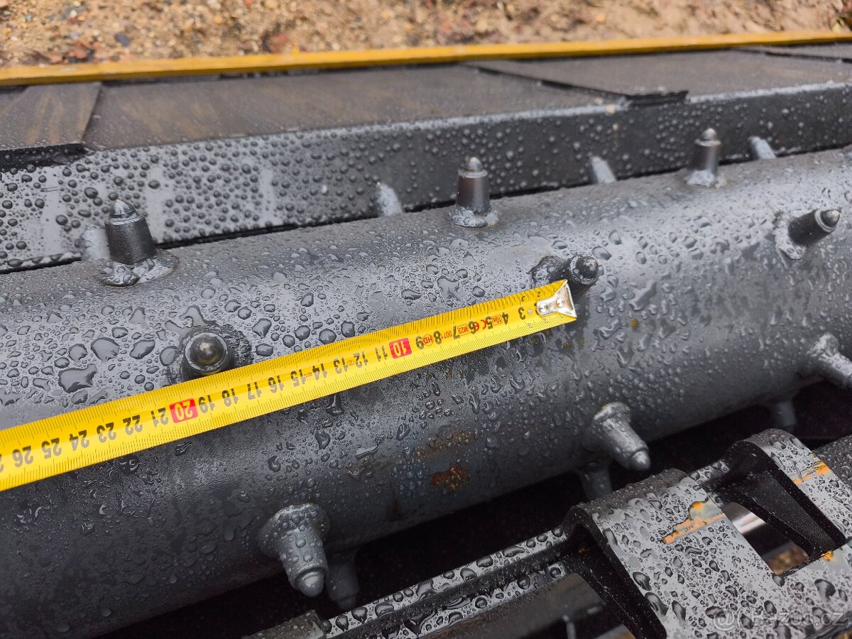 Hydra lopata s frézou na smykáč - 16