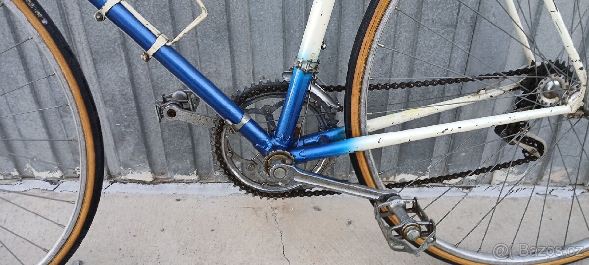 Favorit F1 rok 1957 - 16