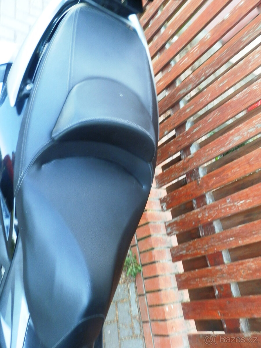 Kymco Xciting 400i - 16