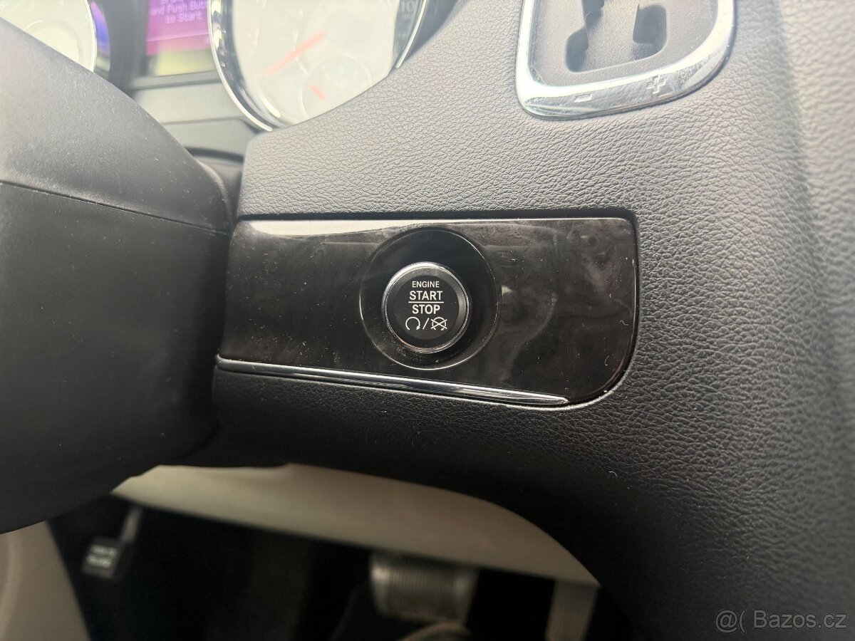 Chrysler Town Country 3,6 LPG DVD Limit 2014 - 16