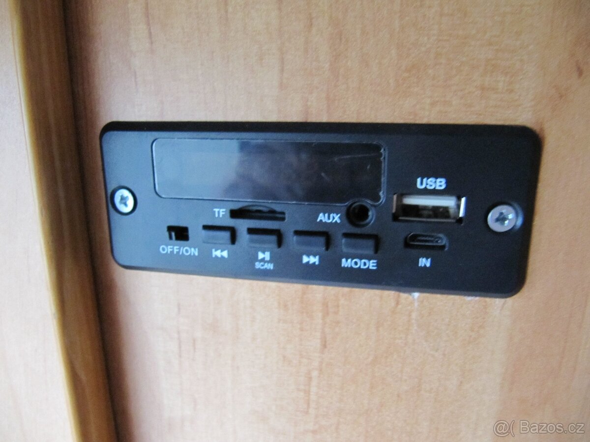 Prodám karavan Knaus Sudwind 450 uf,r.v.1993 + předstan. - 16