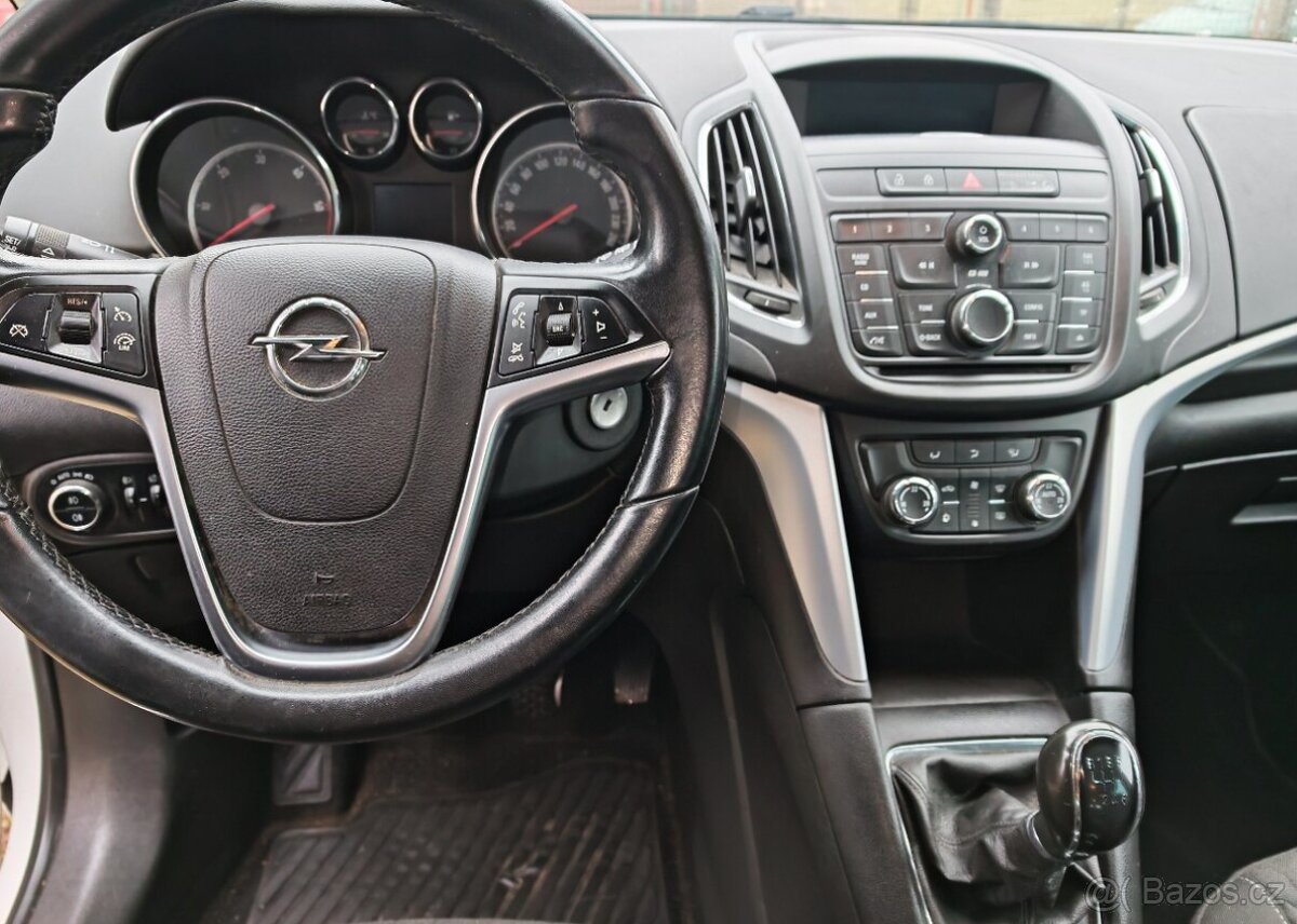 Opel Zafira Tourer 2.0CDTI 96kw 7míst,2013 - 16