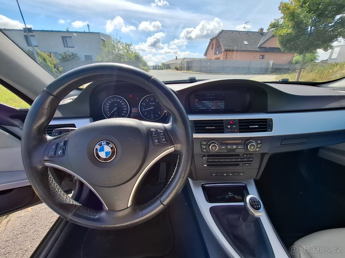 BMW e92 330ix manuál - 16