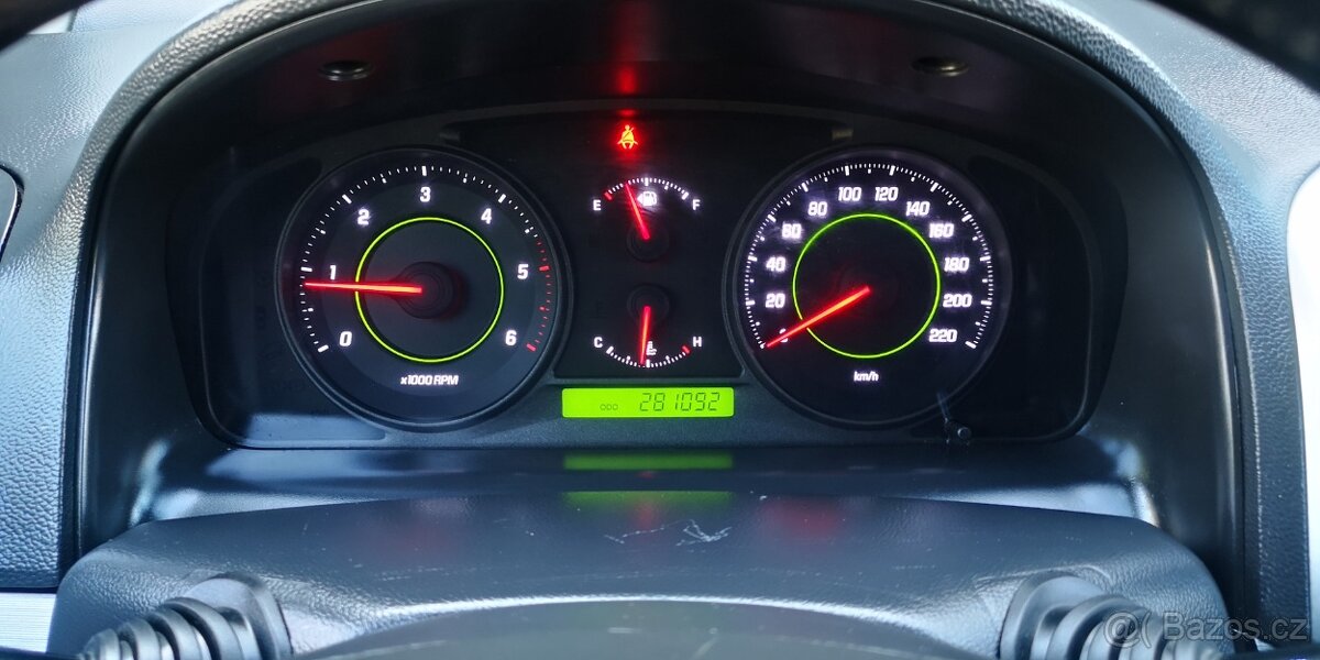 Chevrolet Captiva 2,0 VCDi - 16V - 110kw. . 4X4 - 7 MÍSTNÉ - 16