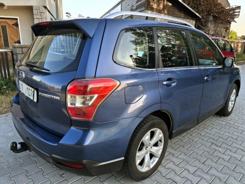 Subaru Forester,2.0 4x4 FACELIT Rezervace - 16