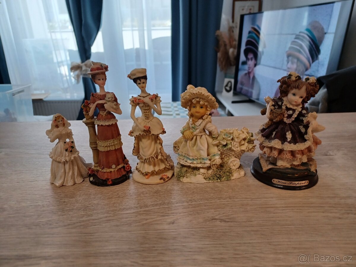 Sklo a porcelán - 16