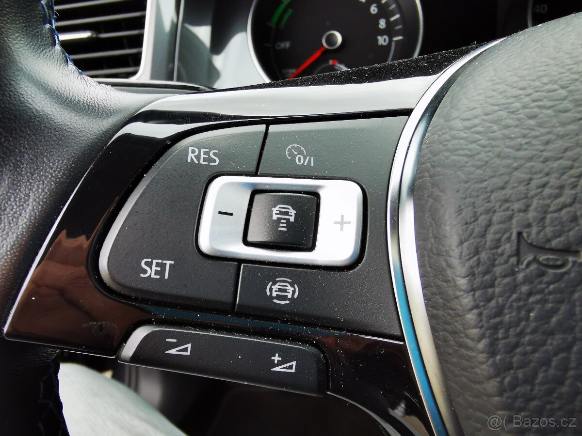 VW e-Golf 36kw, VELMI PĚKNÉ ELEKTRO - 16