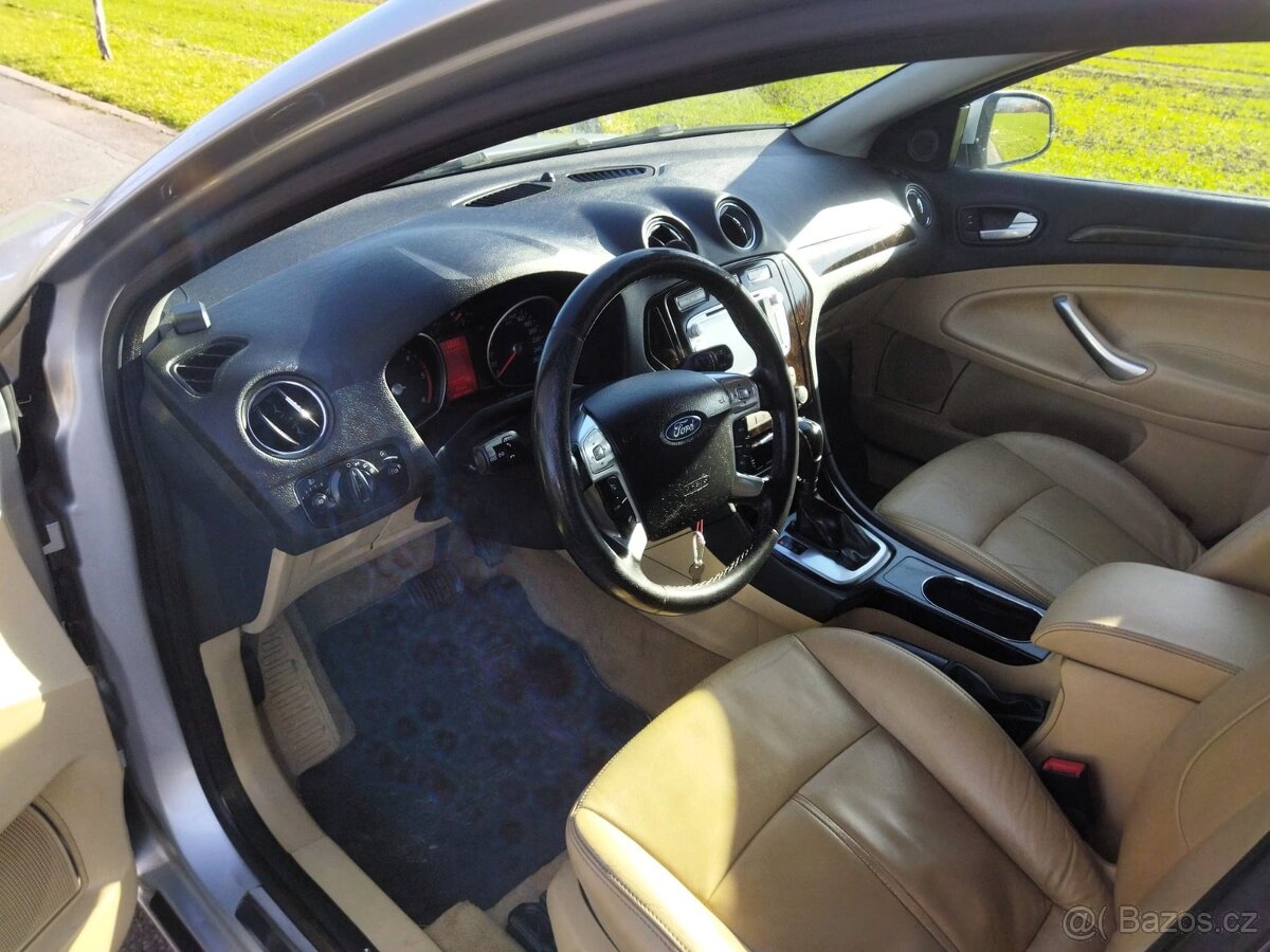 Ford Mondeo 2.0 TDCi GHIA-AUTOMAT-BÍLÁ KŮŽE-Čerstvý servis - 16