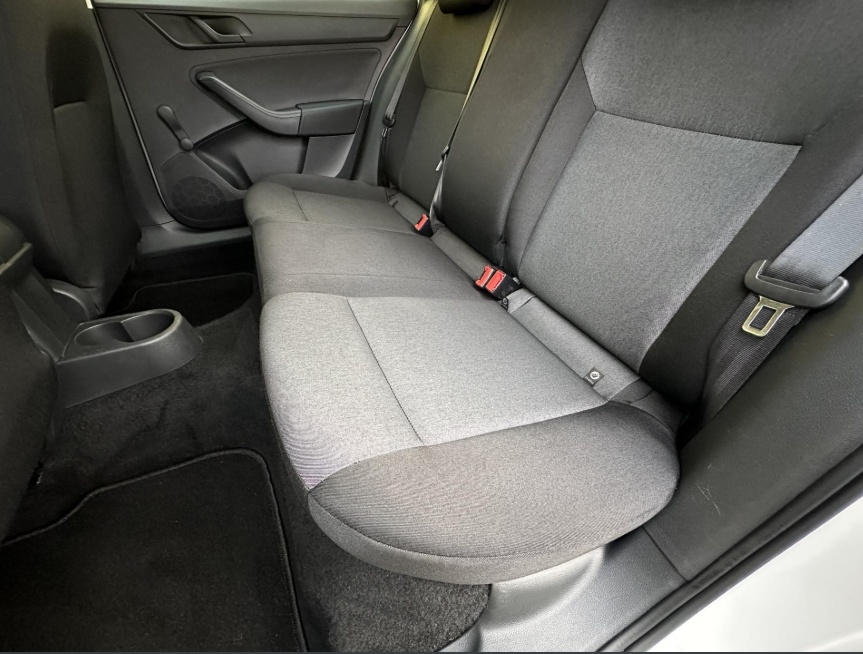 Rapid Spaceback 1.2/55kW KLIMA r.v.2015 najeto 92tkm - 16