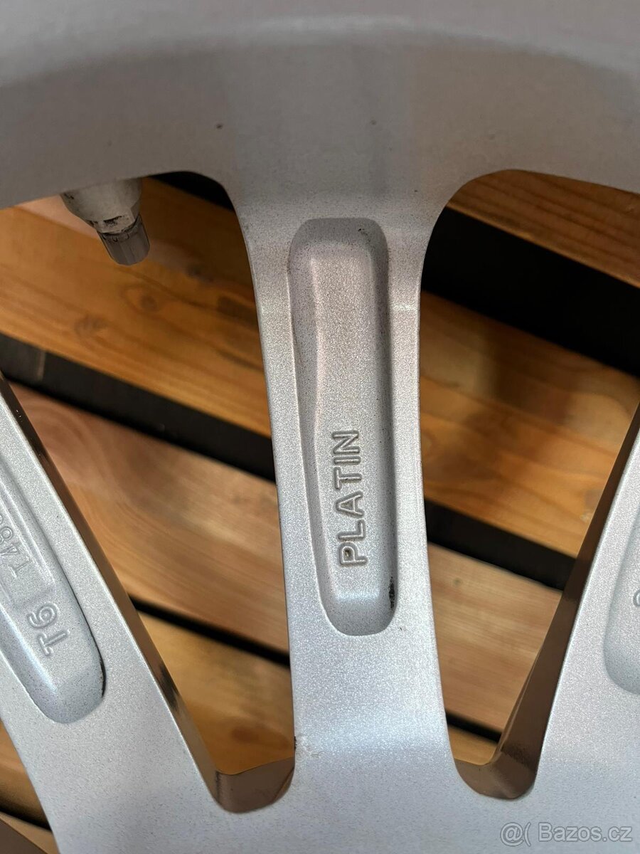 Prodám kvalitní kola Platin Mercedes Cla/A/B Class top pneu - 16