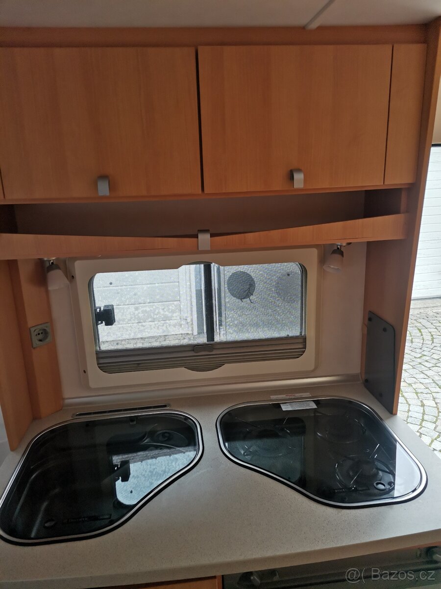 Obytný přívěs, karavan T. E. C. - 16