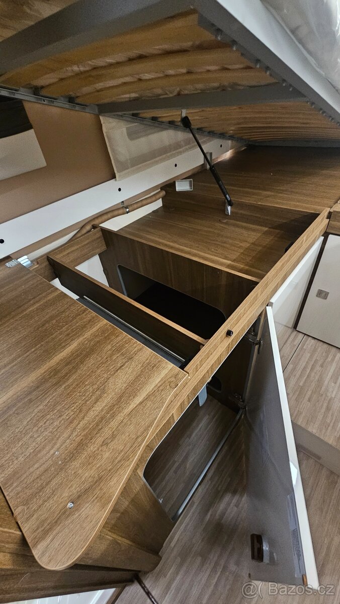 180PS 3,5t 4místa automat Mobilvetta Kyacht TL86 obytné auto - 16