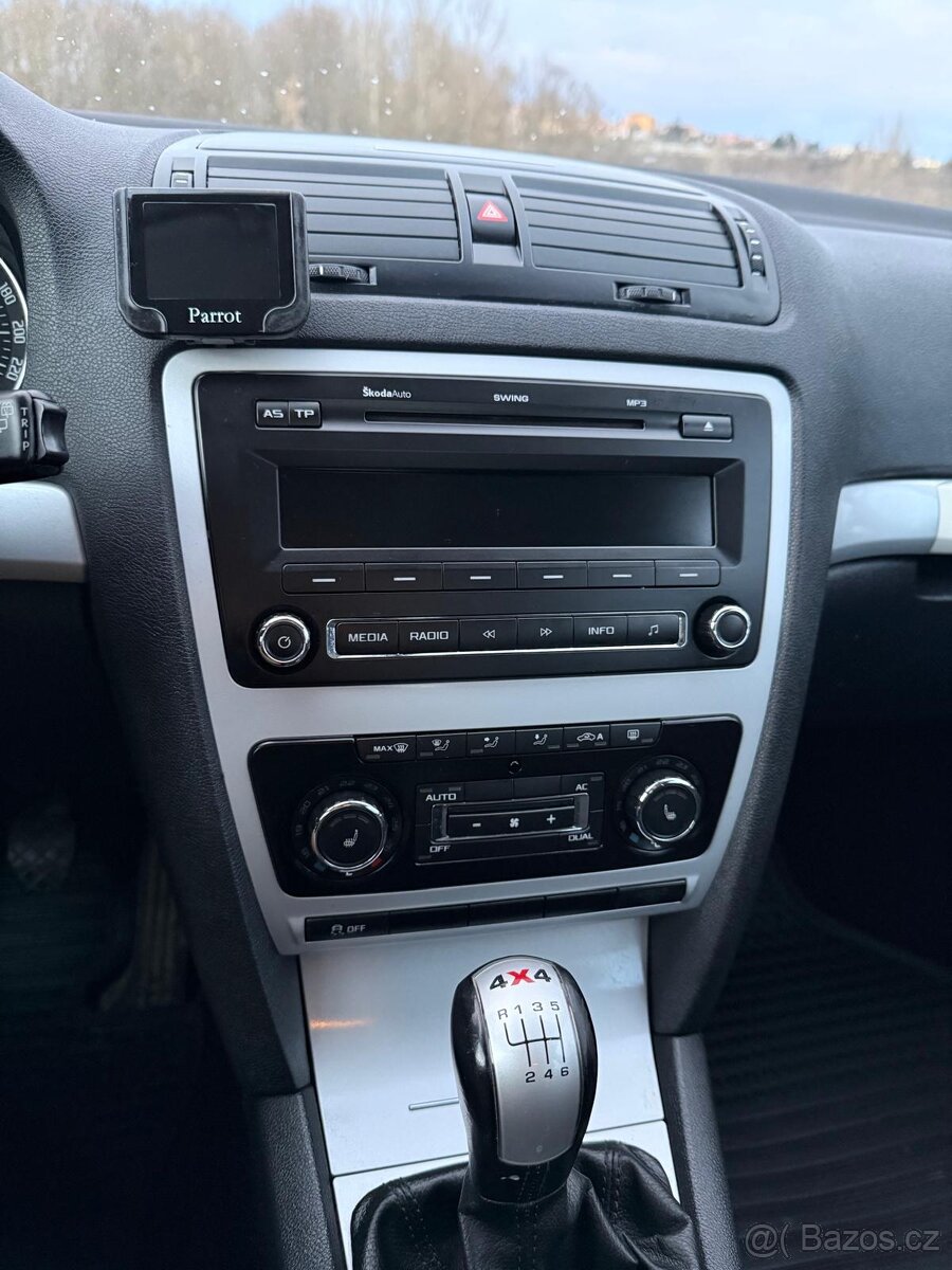 Škoda Octavia Scout 4x4 TDi - 16