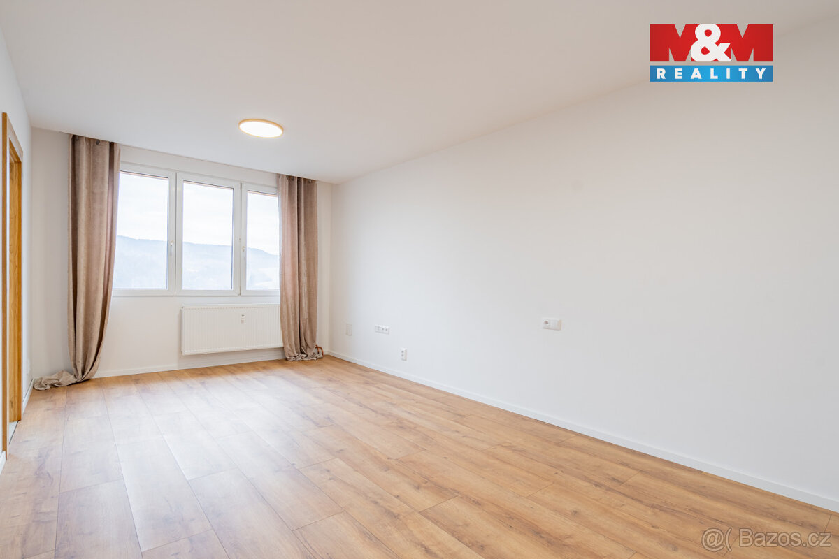 Prodej bytu 2+1, 57 m², Český Krumlov, ul. Sídliště Plešivec - 16