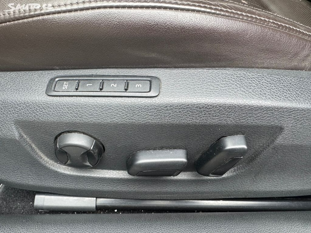 Škoda Superb, 2.0 TDI DSG Laurin & Klement - 16
