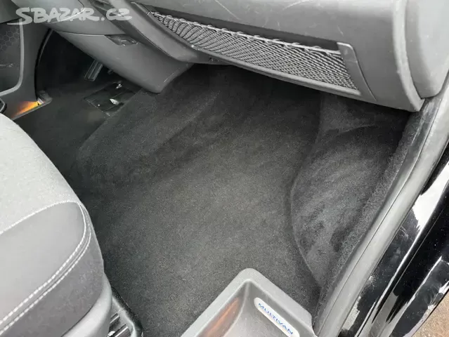 VW Multivan T5 1.9 TDI 75kW,Webasto,Tažné,1.Majitel,Serviska - 16