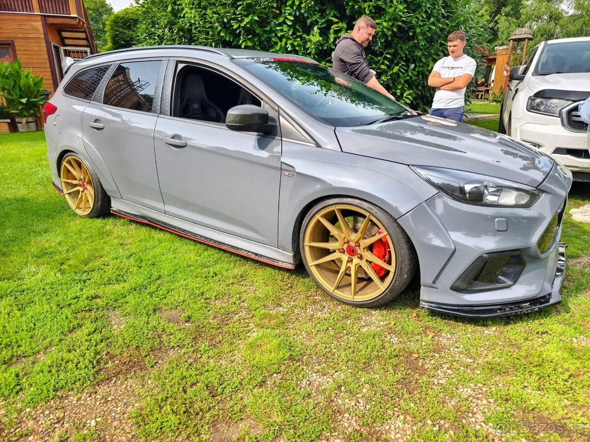 Ford FOCUS ST 2017 - 16