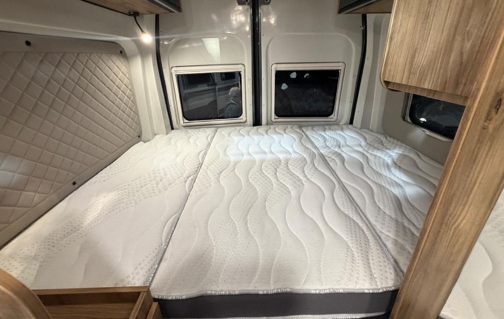 Karmann DEXTER 560 4x4 model 2026 4/26 - 16