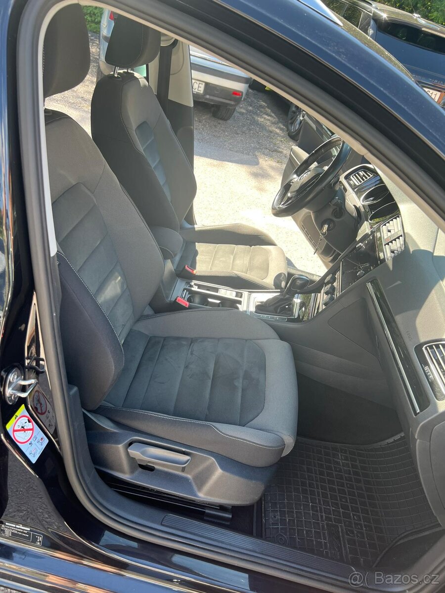 Volkswagen Golf Variant 2.0 TDI R-Line Highline DSG - 16