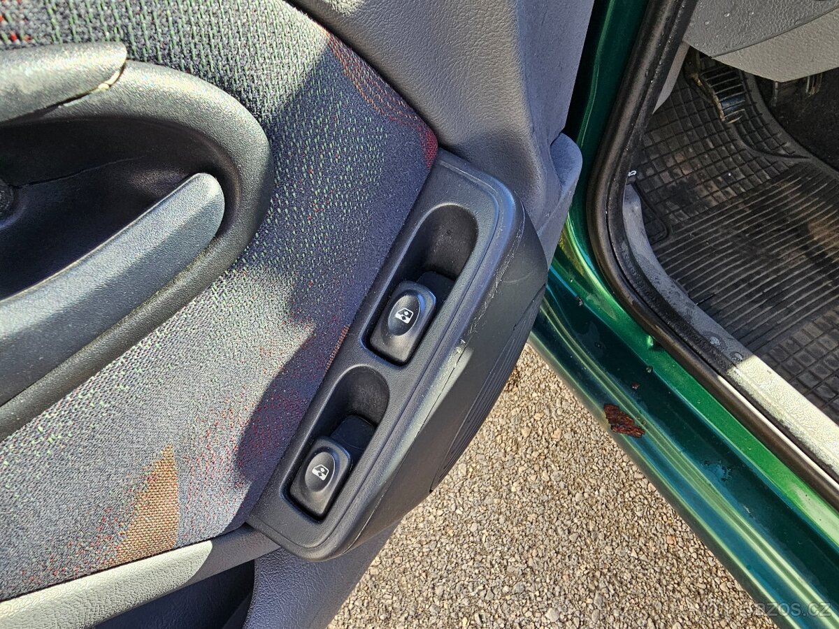 Renault Clio 1.2 TAŽNÉ - 16