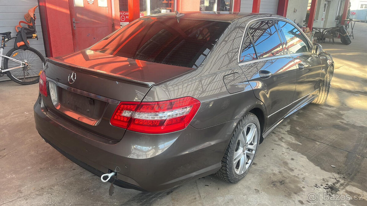 Mercedes Benz E W212 250 CDI 2,2 150kw AMG Packet - 16