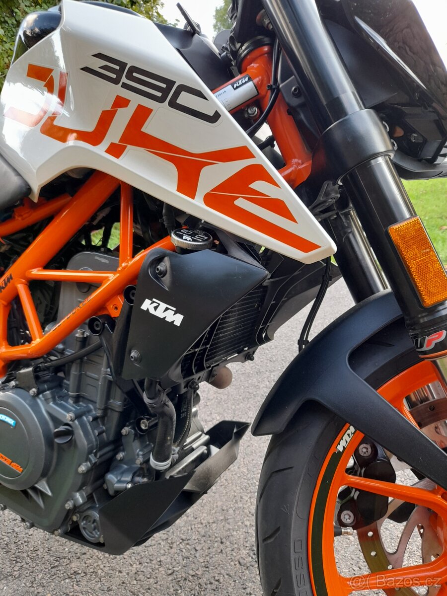 KTM 390 Duke - 16