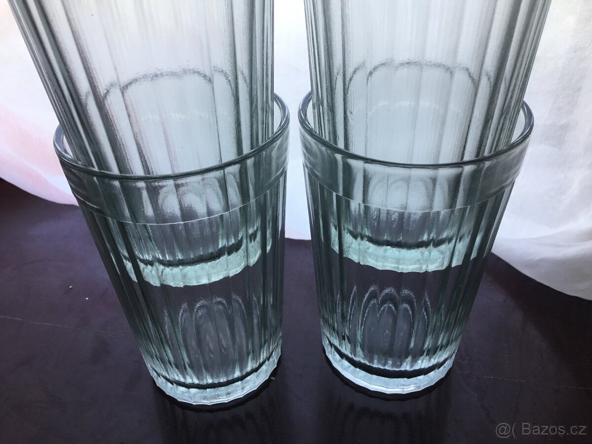 misa pevne sklo, ruzne sklenice - 16