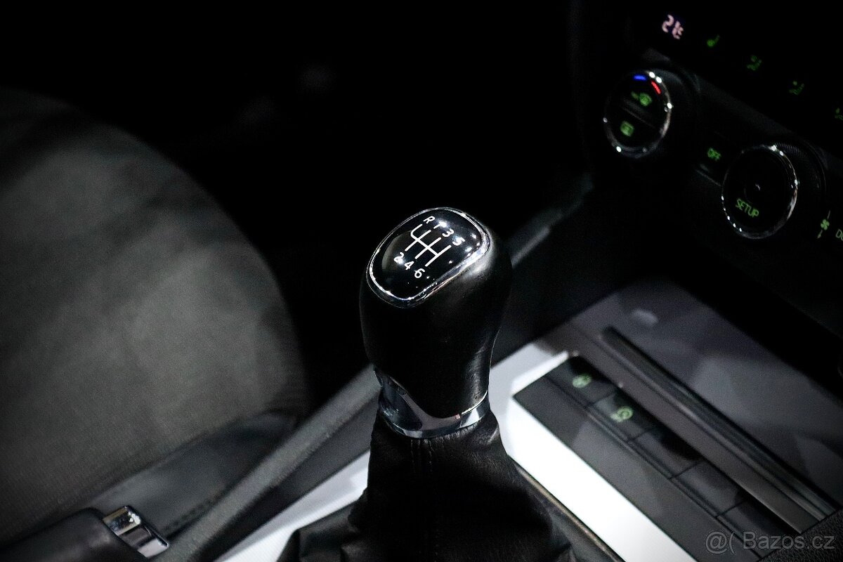 Škoda Octavia 3 Combi 1.4TSI 103kW Elegance - 16