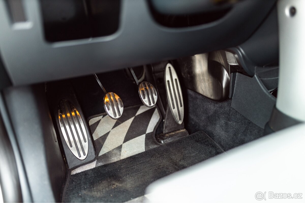 Mini Cooper S JCW R53 - 16