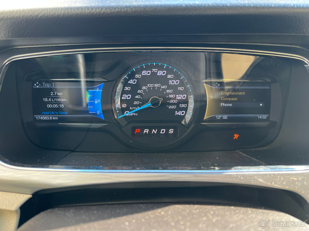 Ford Taurus 3.5V6, benzín, 2015, 1.majitel - 16