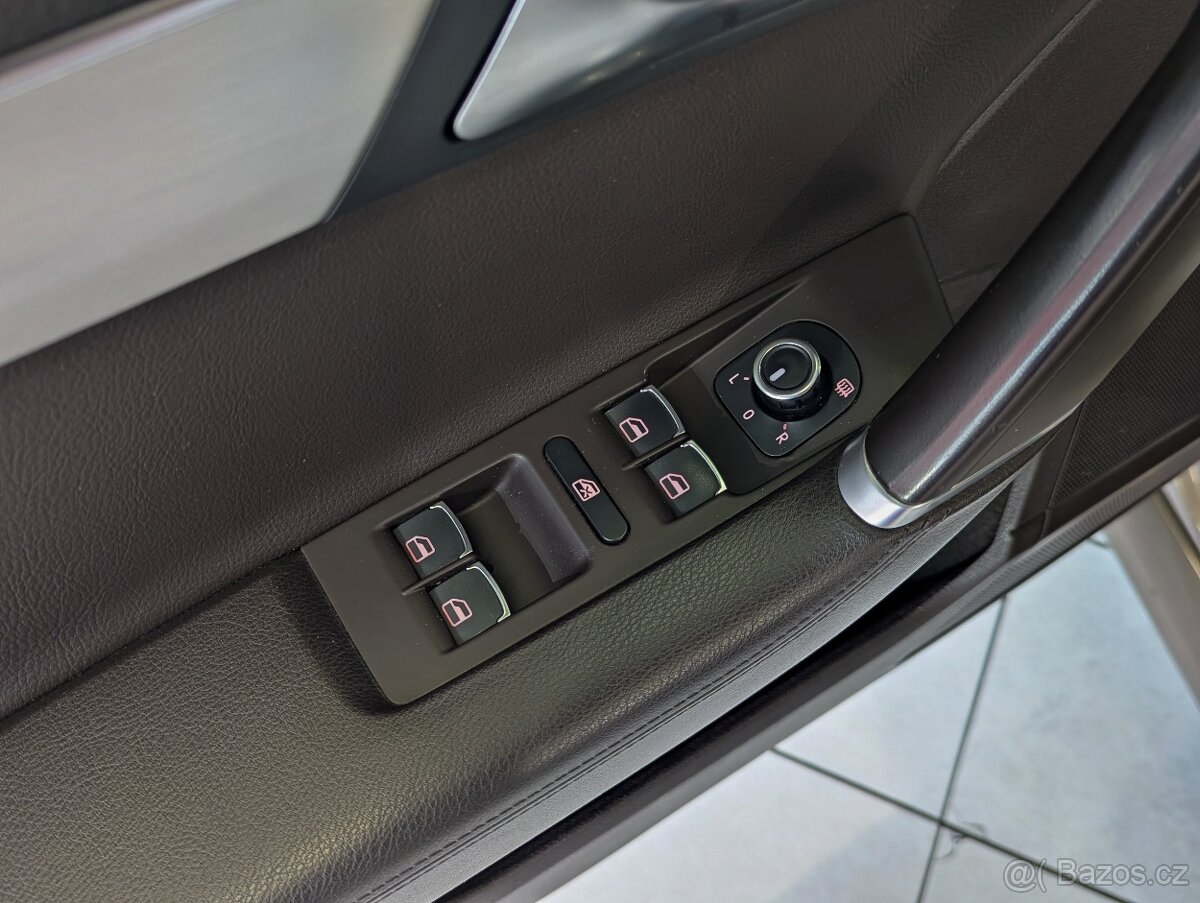 Volkswagen Passat VARIANT 2.0TDi DSG HIGHLINE, PDC, TEMPOMAT - 16